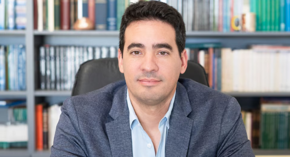 Adrián Ravier, candidato de La Libertad Avanza, reafirmó las ideas de Javier Milei y criticó la estructura del Estado&nbsp;provincial