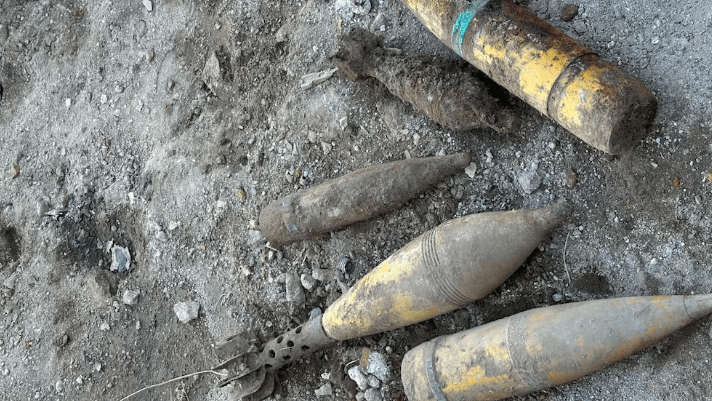 Hallan cinco artefactos de guerra en una casa de Villa María durante&nbsp;remodelaciones