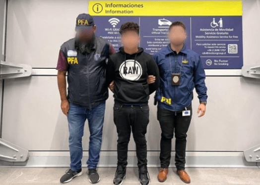 Patricia Bullrich celebró la expulsión de dos delincuentes chilenos: “Pensaron que acá zafaban, pero el que las hace, las&nbsp;paga”