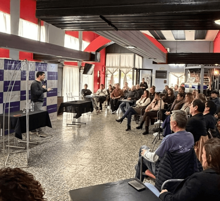 Adrián Ravier en La Pampa: “La inflación bajó al 2,1% y la indigencia se redujo al 6%”