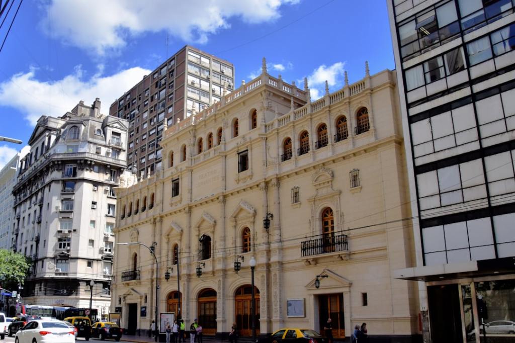Córdoba accede a anticipo de hasta $400 mil millones para compromisos financieros